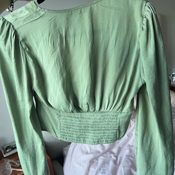 Green top size XS/S - Picture 3 of 4